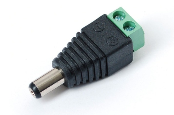 Ficha de alimentación macho